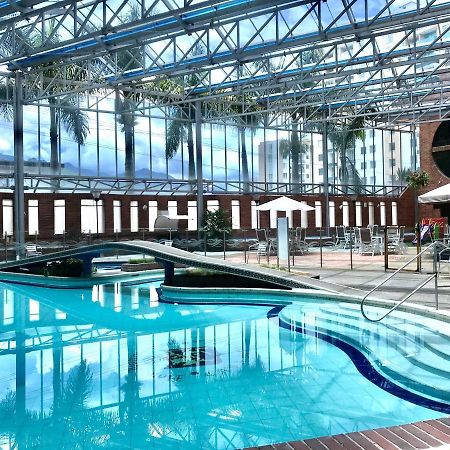 Casa Morales Hotel Internacional Y Centro De Convenciones Ibague Luaran gambar The swimming pool at the hotel