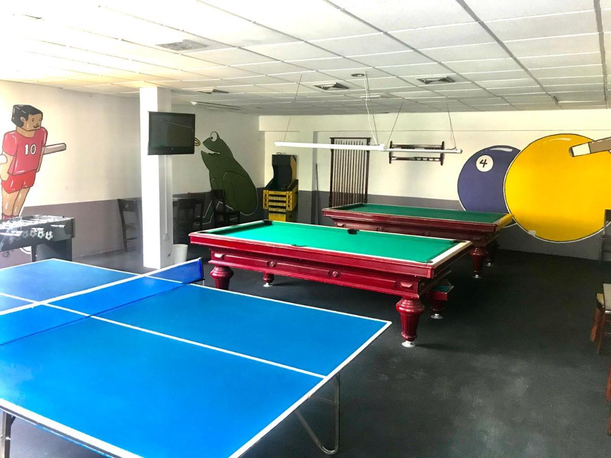 Casa Morales Hotel Internacional Y Centro De Convenciones Ibague Luaran gambar The table tennis room at the National Training Centre