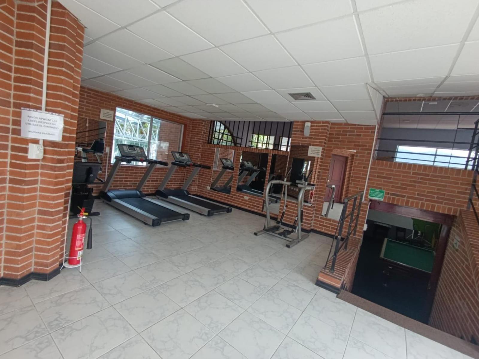 Casa Morales Hotel Internacional Y Centro De Convenciones Ibague Luaran gambar The gym at the University of the South Pacific